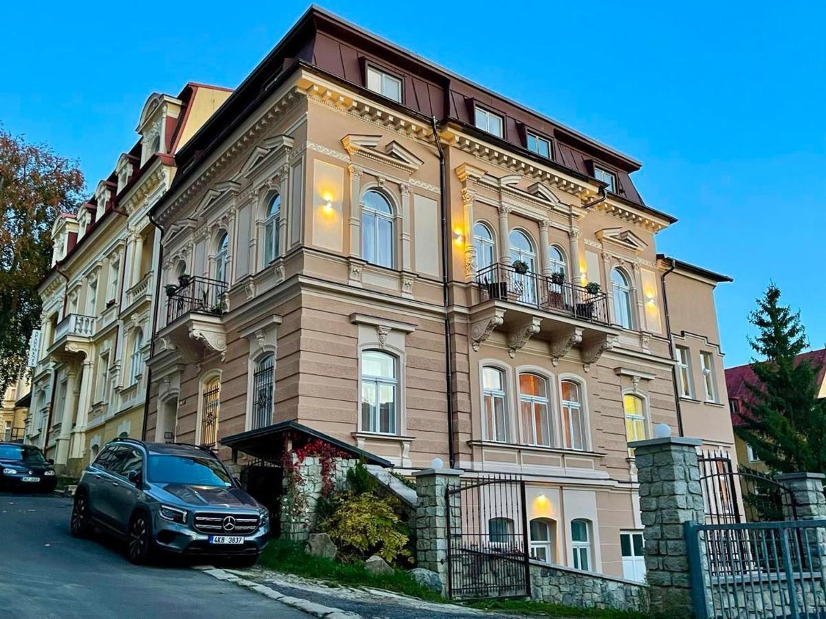 Апартаменти Frank